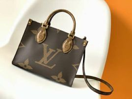 Picture of LV Lady Handbags _SKUfw137789280fw